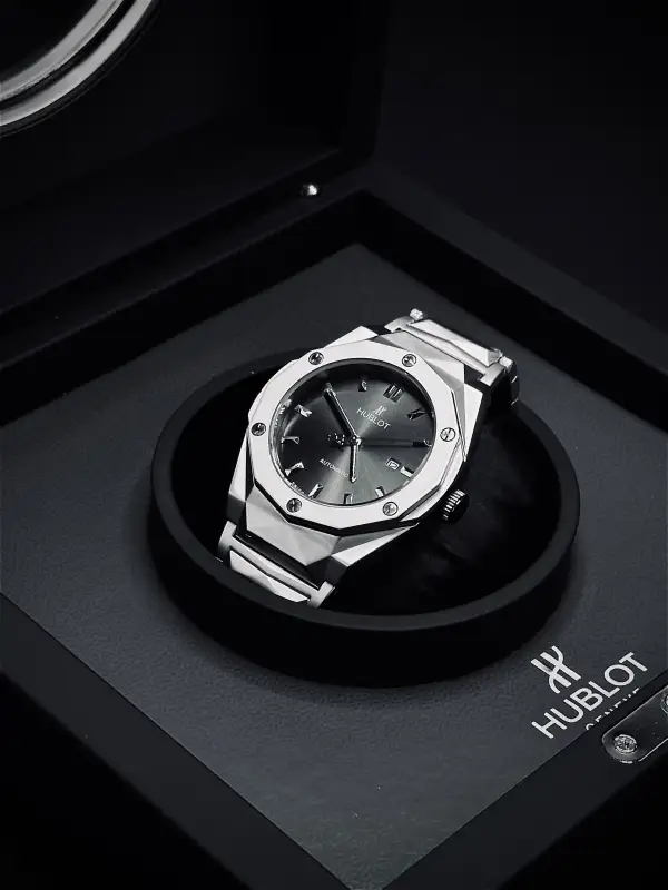 Hublot Cut Rotating Back (Swiss like)